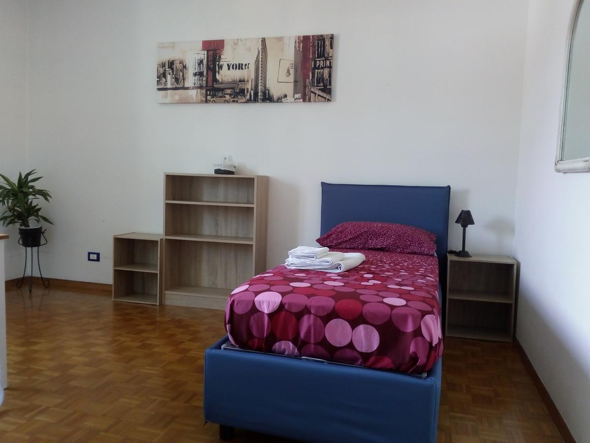 Taramelli - Garage Per Bici E Moto Bed & Breakfast
